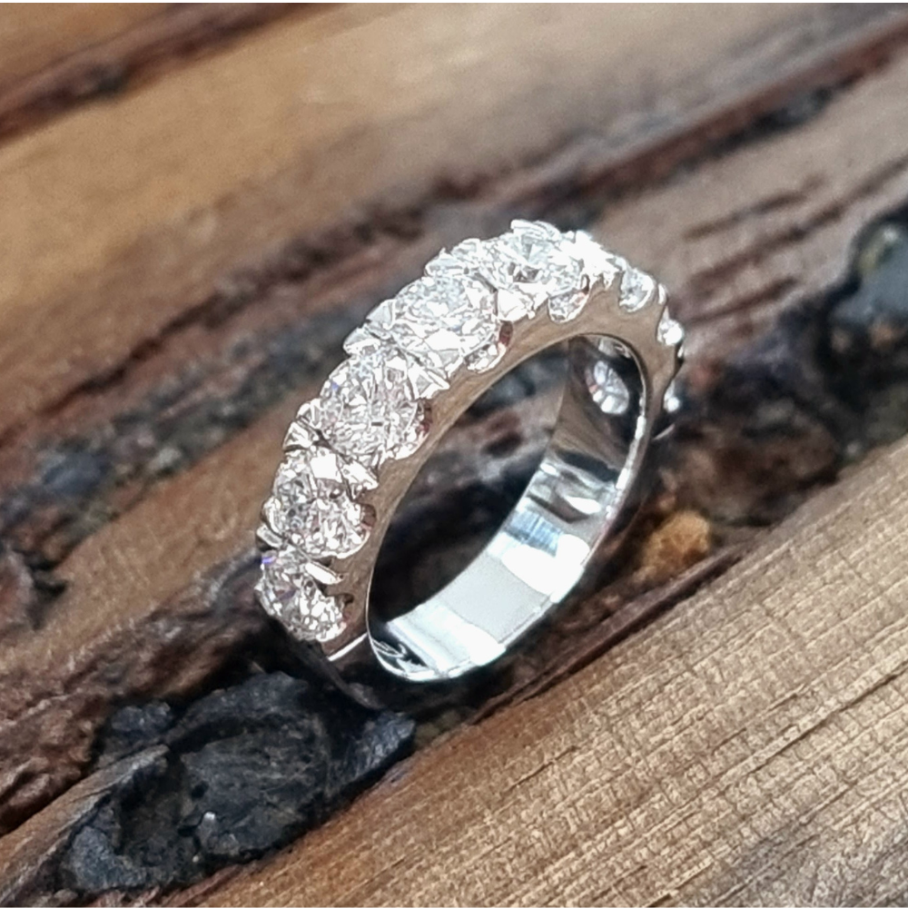 Claw set Diamond Wedding Ring
