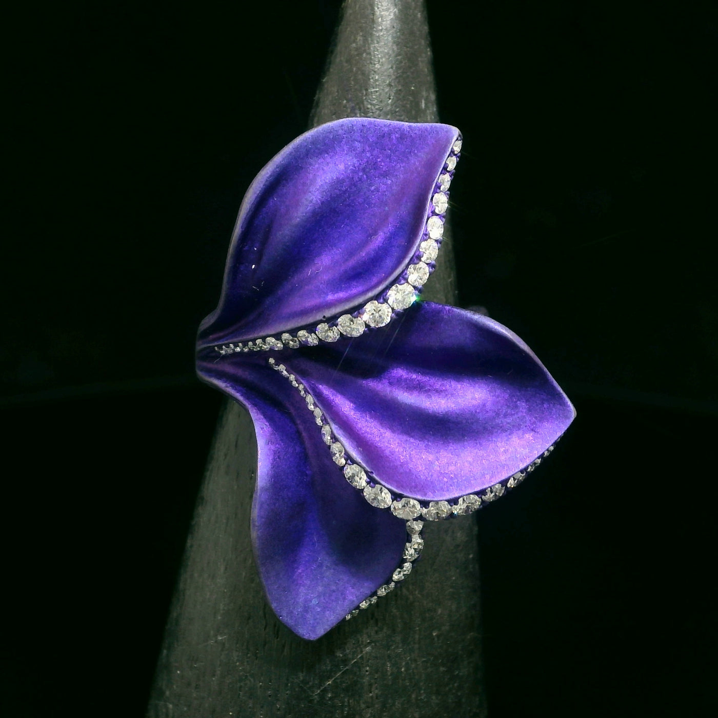 Artisan Purple Titanium Flower Ring with Diamonds