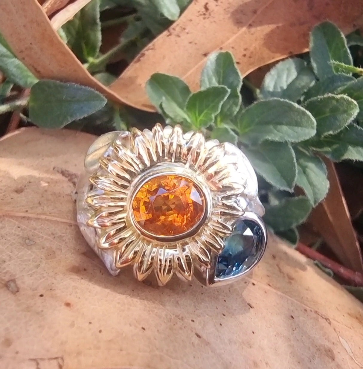 Yellow and White Gold set Spessartite Garnet and Parti Sapphire Sunflower Ring