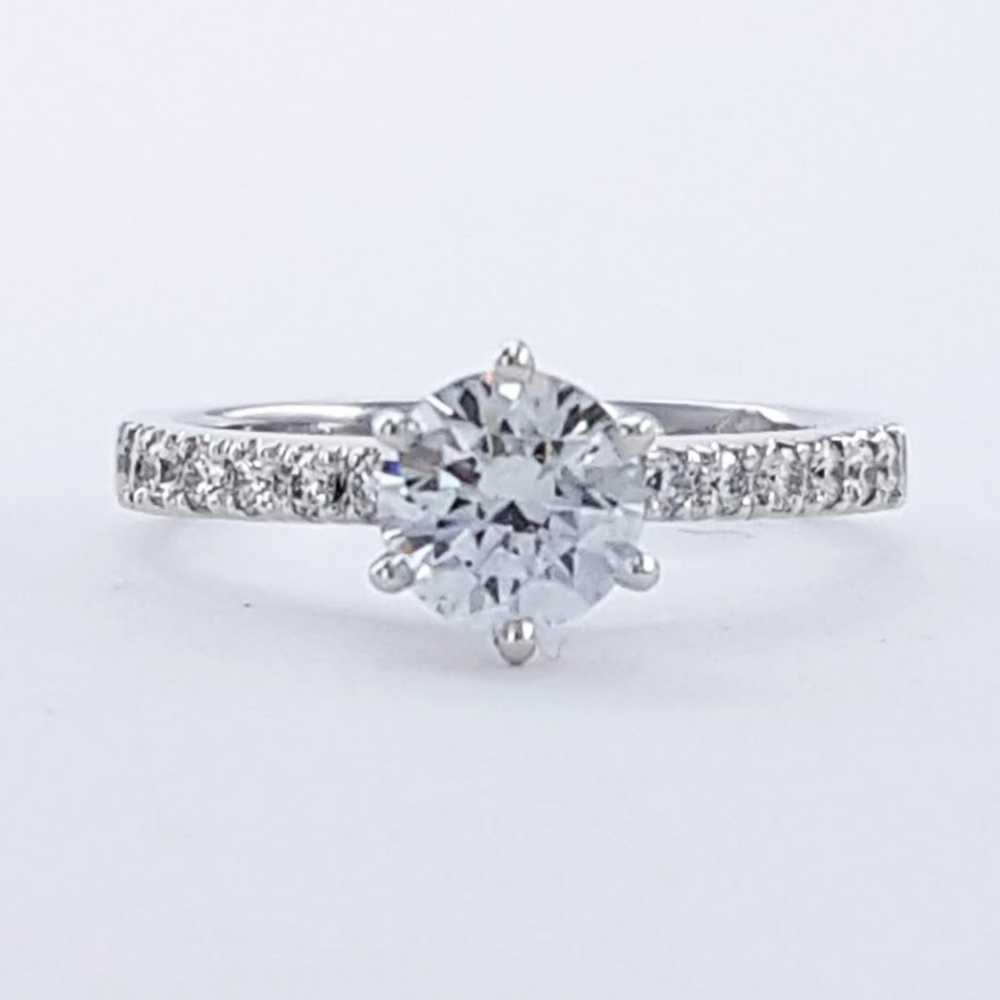 9ct White Gold Claw set Round Brilliant Cut Diamond Ring with Tapered Diamond Band