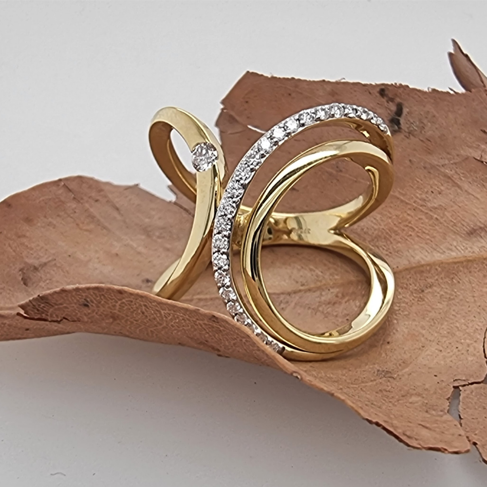 9ct Yellow Gold Diamond Loop Ring